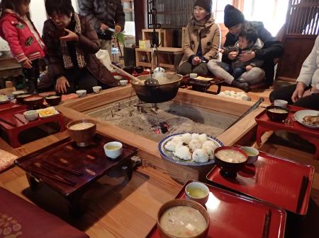 今年もしめ縄づくり　<br>12月16日(土)大沢で開きます　(藤枝市)